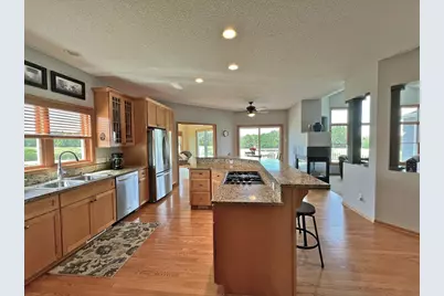 2996 Fairway Drive, Chaska, MN 55318 - Photo 10