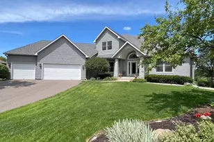 2996 Fairway Dr, Chaska, MN 55318 - Photo 2