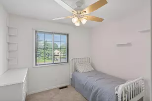 4450 Clover Ln, Eagan, MN 55122 - Photo 14