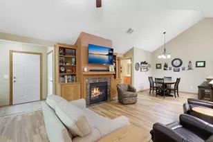 24129 Rivers Edge Rd, Rogers, MN 55374 - Photo 6
