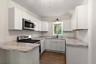 323 Tyler St, Hastings, MN 55033 - Photo 12