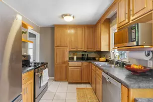 2752 Brunswick Ave S, Saint Louis Park, MN 55416 - Photo 6