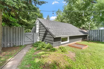 2752 Brunswick Avenue S, Saint Louis Park, MN 55416 - Photo 32