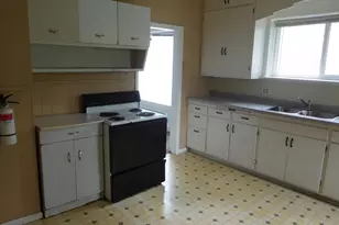 1017 Minnesota Ave NW, Bemidji, MN 56601 - Photo 8