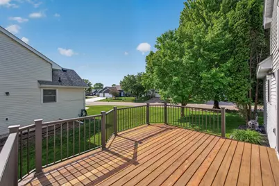 7457 54th Street N, Oakdale, MN 55128 - Photo 10