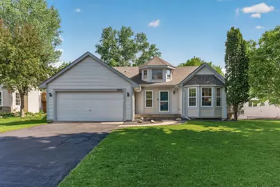 7457 54th Street N, Oakdale, MN 55128 - Photo 2