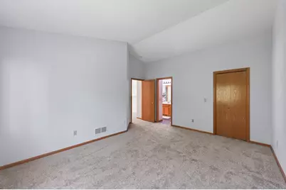 7457 54th Street N, Oakdale, MN 55128 - Photo 16