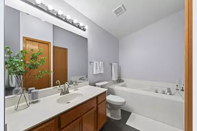 7457 54th Street N, Oakdale, MN 55128 - Photo 18