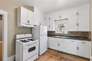 1041 Magnolia Ave E, Saint Paul, MN 55106 - Photo 16