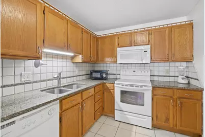 500 County Road B W #111, Roseville, MN 55113 - Photo 8