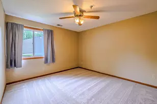 1225 Ferndale St N, Maplewood, MN 55119 - Photo 22