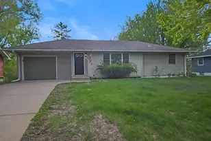 1771 City Heights Dr, Maplewood, MN 55117 - Photo 2