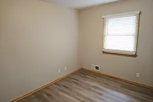 1771 City Heights Dr, Maplewood, MN 55117 - Photo 18