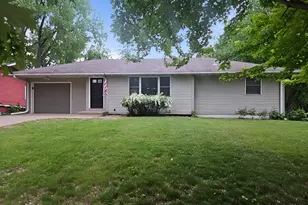 1771 City Heights Dr, Maplewood, MN 55117 - Photo 1