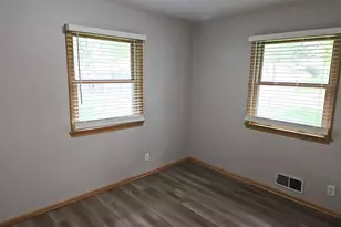 1771 City Heights Dr, Maplewood, MN 55117 - Photo 22