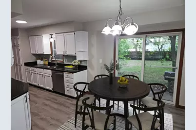 7025 Grimes Avenue N, Brooklyn Center, MN 55429 - Photo 4