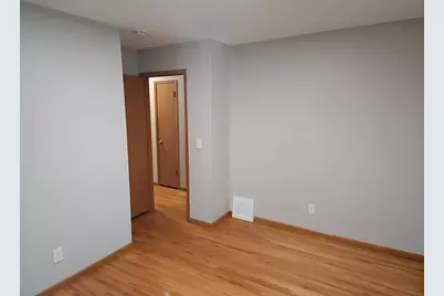 7025 Grimes Avenue N, Brooklyn Center, MN 55429 - Photo 26