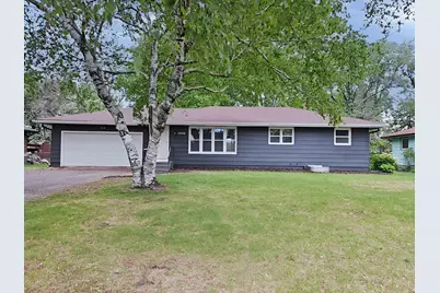 7025 Grimes Avenue N, Brooklyn Center, MN 55429 - Photo 2
