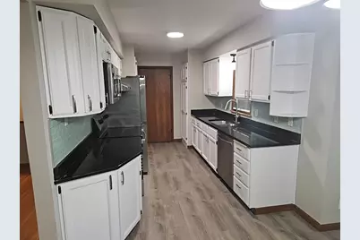 7025 Grimes Avenue N, Brooklyn Center, MN 55429 - Photo 10