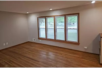 7025 Grimes Avenue N, Brooklyn Center, MN 55429 - Photo 16