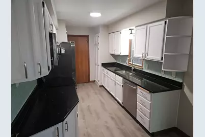 7025 Grimes Avenue N, Brooklyn Center, MN 55429 - Photo 8