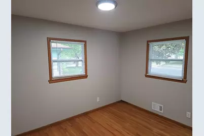 7025 Grimes Avenue N, Brooklyn Center, MN 55429 - Photo 24