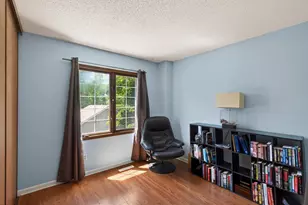 1063 Duckwood Dr, Eagan, MN 55123 - Photo 18