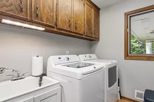 8127 Pennsylvania Cir, Bloomington, MN 55438 - Photo 22