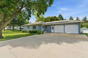 606 3rd Ave S, Raymond, MN 56282 - Photo 1