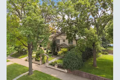 582 Summit Avenue, Saint Paul, MN 55102 - Photo 2