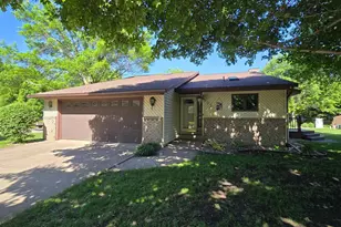 605 Van Buren St, Marshall, MN 56258 - Photo 2