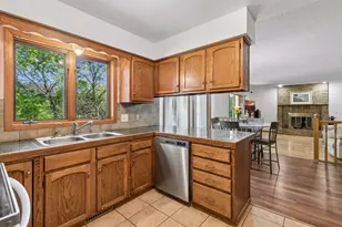 17088 Hamilton Dr, Lakeville, MN 55044 - Photo 10