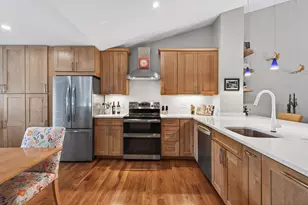 2170 Cool Stream Cir, Eagan, MN 55122 - Photo 6