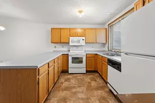 4765 10th Ave S, Fargo,  58103 - Photo 8