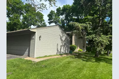4376 Arden View Court, Arden Hills, MN 55112 - Photo 4
