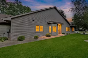 1516 Pine Pointe, White Bear Lake, MN 55110 - Photo 2