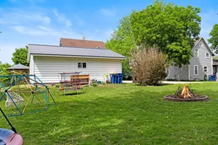 809 Home St, Kenyon, MN 55946 - Photo 32