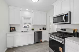 438 6th Ave S, South Saint Paul, MN 55075 - Photo 4