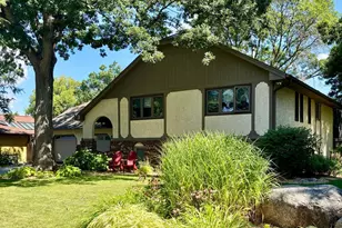 793 Torchwood Dr, New Brighton, MN 55112 - Photo 2