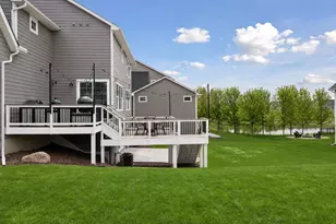 6085 Urbandale Ln N, Plymouth, MN 55446 - Photo 54