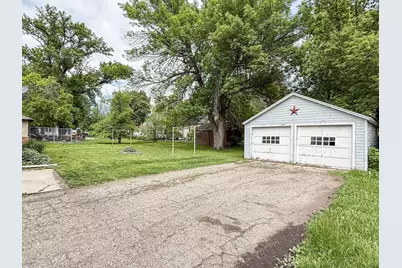 409 9th Street SW, Willmar, MN 56201 - Photo 4