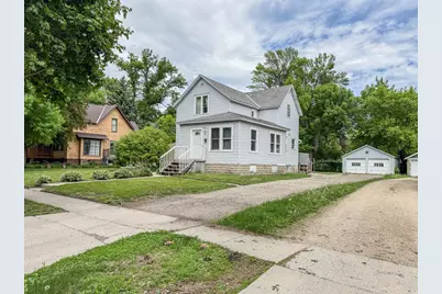 409 9th Street SW, Willmar, MN 56201 - Photo 2