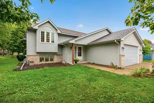 135 O'Brien Pkwy, Belle Plaine, MN 56011 - Photo 2