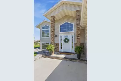 3124 11th Avenue S, Moorhead, MN 56560 - Photo 2