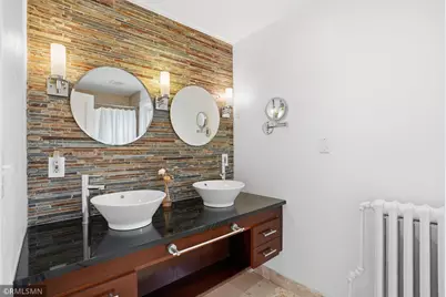 1665 Victoria Street N, Saint Paul, MN 55117 - Photo 20