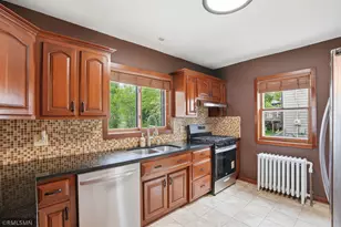 1665 Victoria St N, Saint Paul, MN 55117 - Photo 16