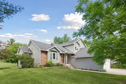 9994 Dunberry Circle, Eden Prairie, MN 55347 - Photo 2