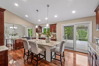 9994 Dunberry Circle, Eden Prairie, MN 55347 - Photo 10