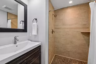 9994 Dunberry Cir, Eden Prairie, MN 55347 - Photo 20
