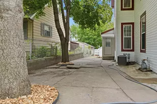 916 Magnolia Ave E, Saint Paul, MN 55106 - Photo 42